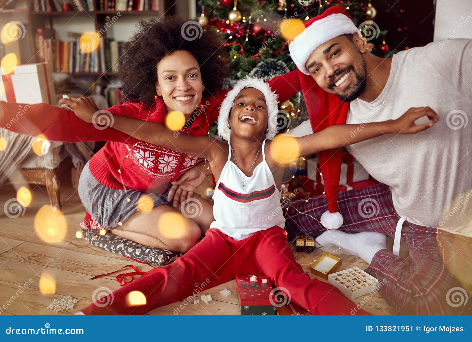 familia-natal-shutterstock_images1 - SEDA College