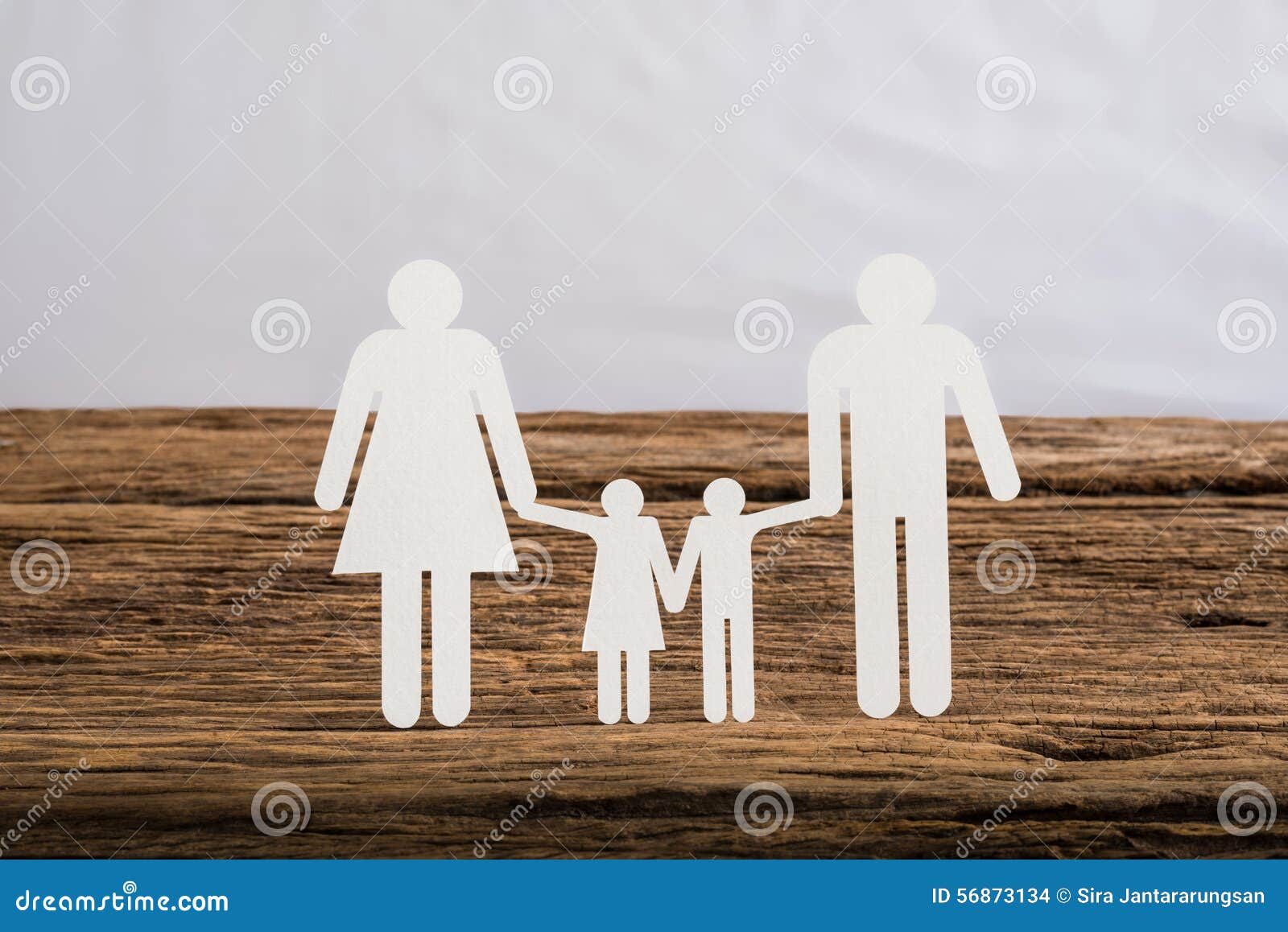 Featured image of post Imagem Que Simboliza Familia / A) os conflitos prosseguiram depois da assinatura dos tratados de versalhes, já que a frança não concordou em ceder à alemanha as regiões da alsácia e lorena.