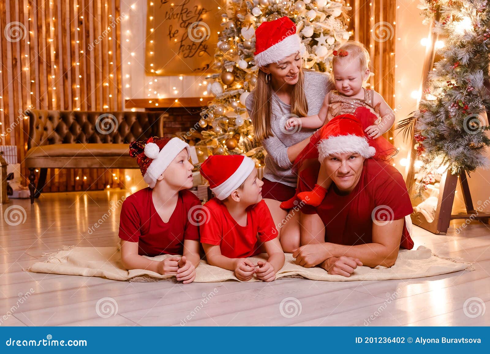 familia-natal-shutterstock_images1 - SEDA College