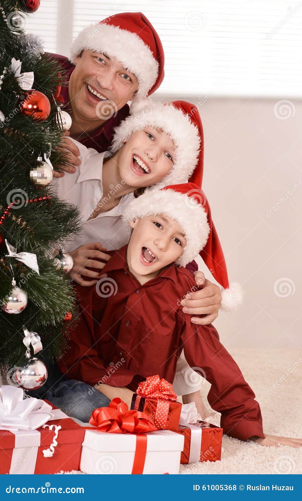 Family Celebrating New Year Stock Photo - Image of hats, lady: 61005368