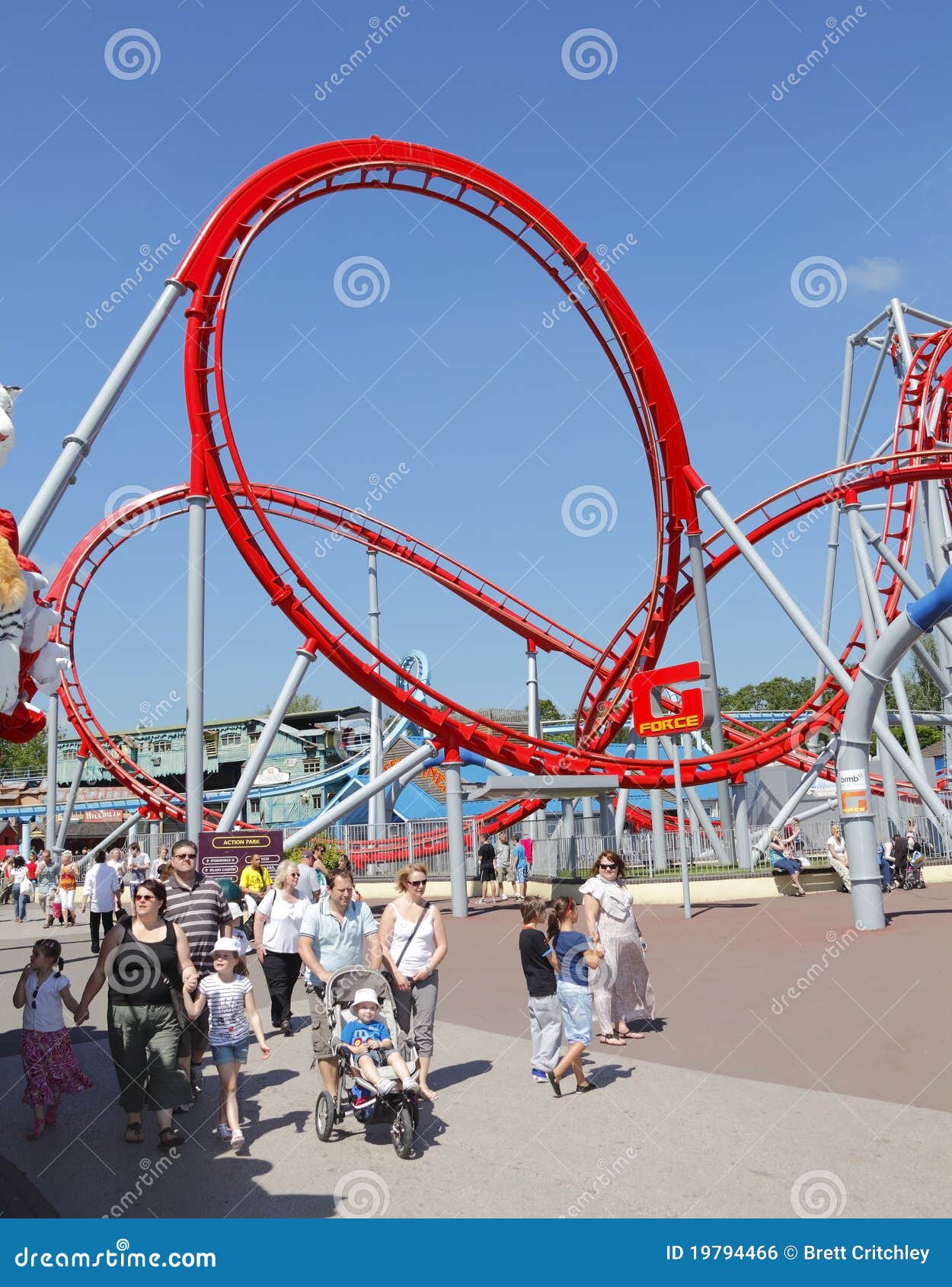Family at Funfair Rollercoaster Editorial Photo - Image of family, trip ...