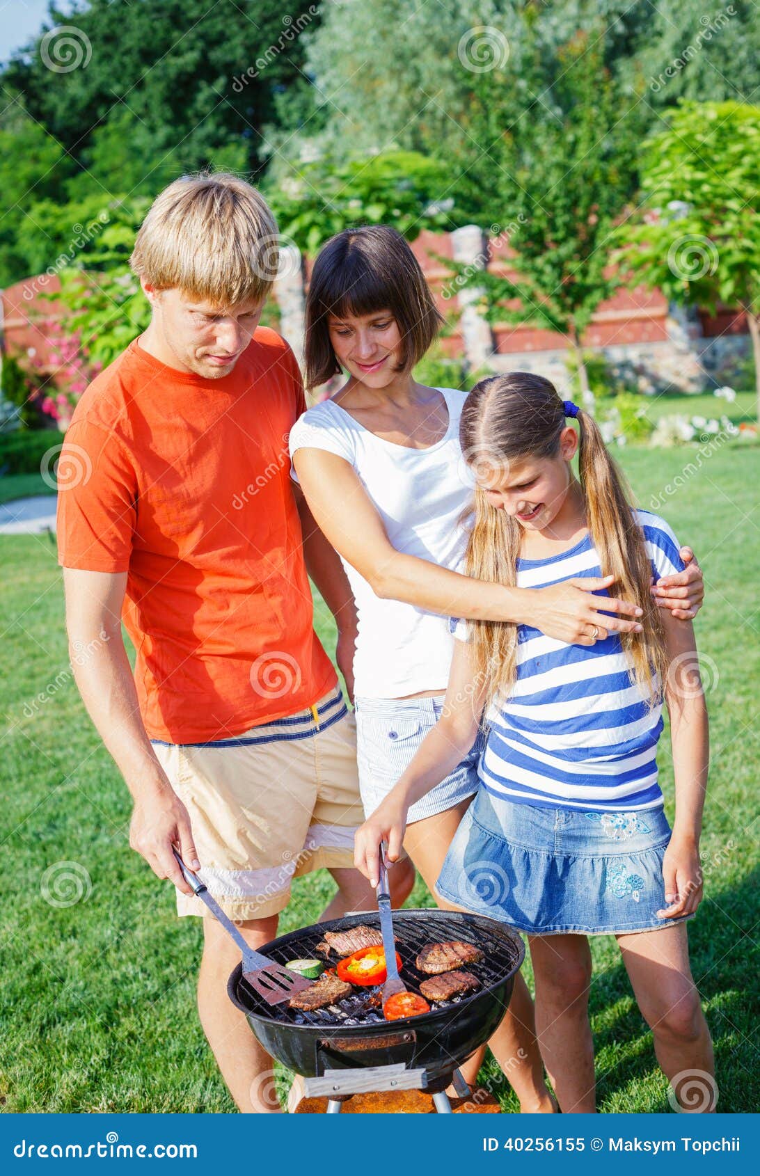 Family having barbecue stock image. Image of barbecue 40256155