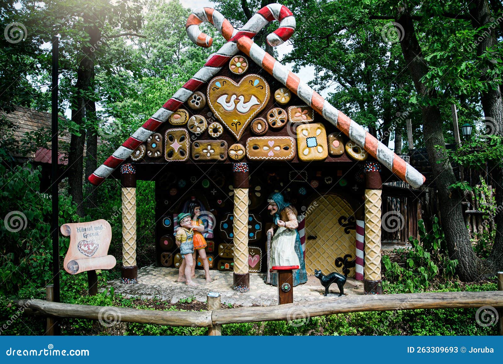 The Gingerbread House - Hansel and Gretel - Brothers Grimm