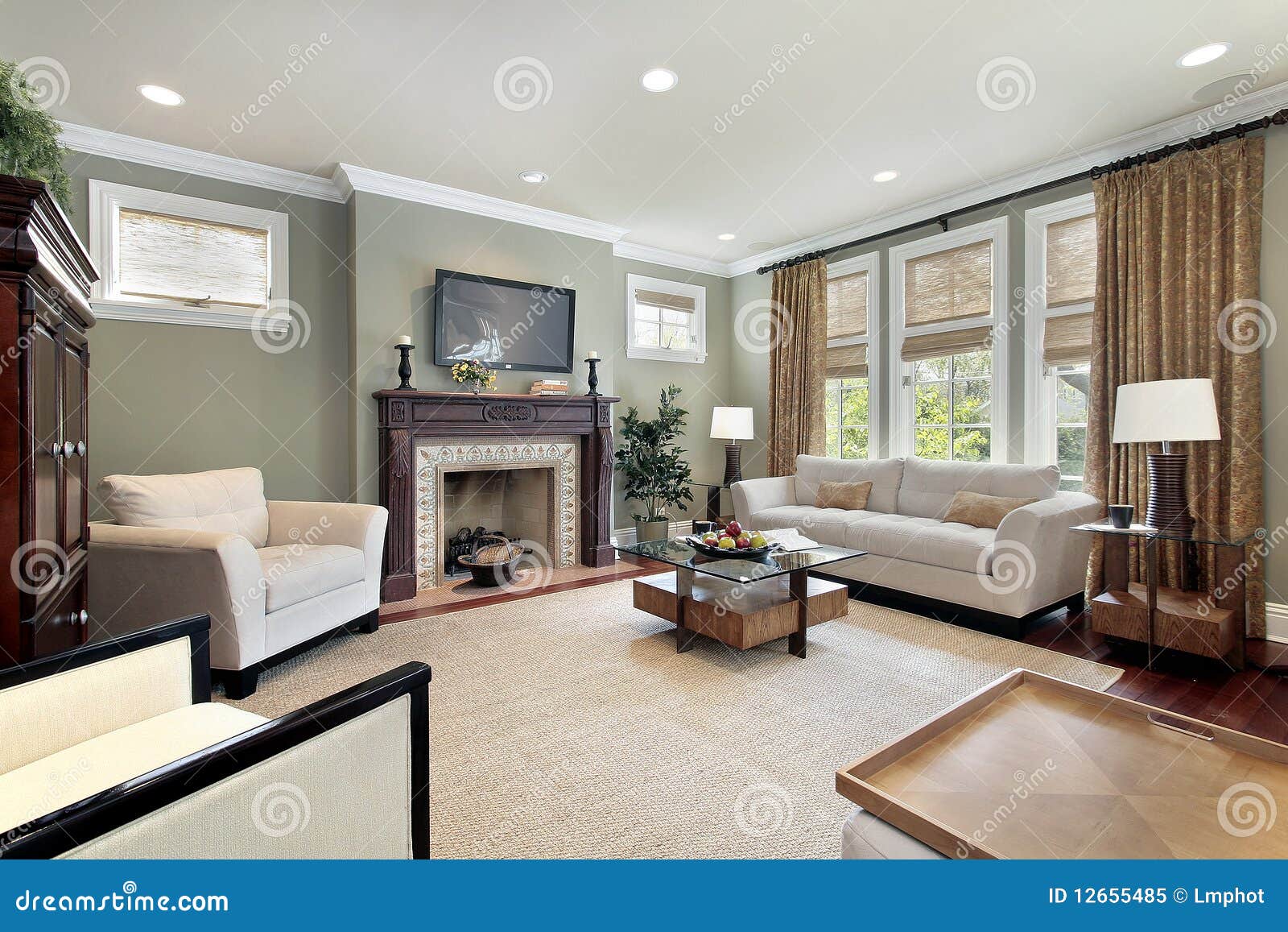  Family  Room  With Wood Fireplace Royalty Free Stock Photo 