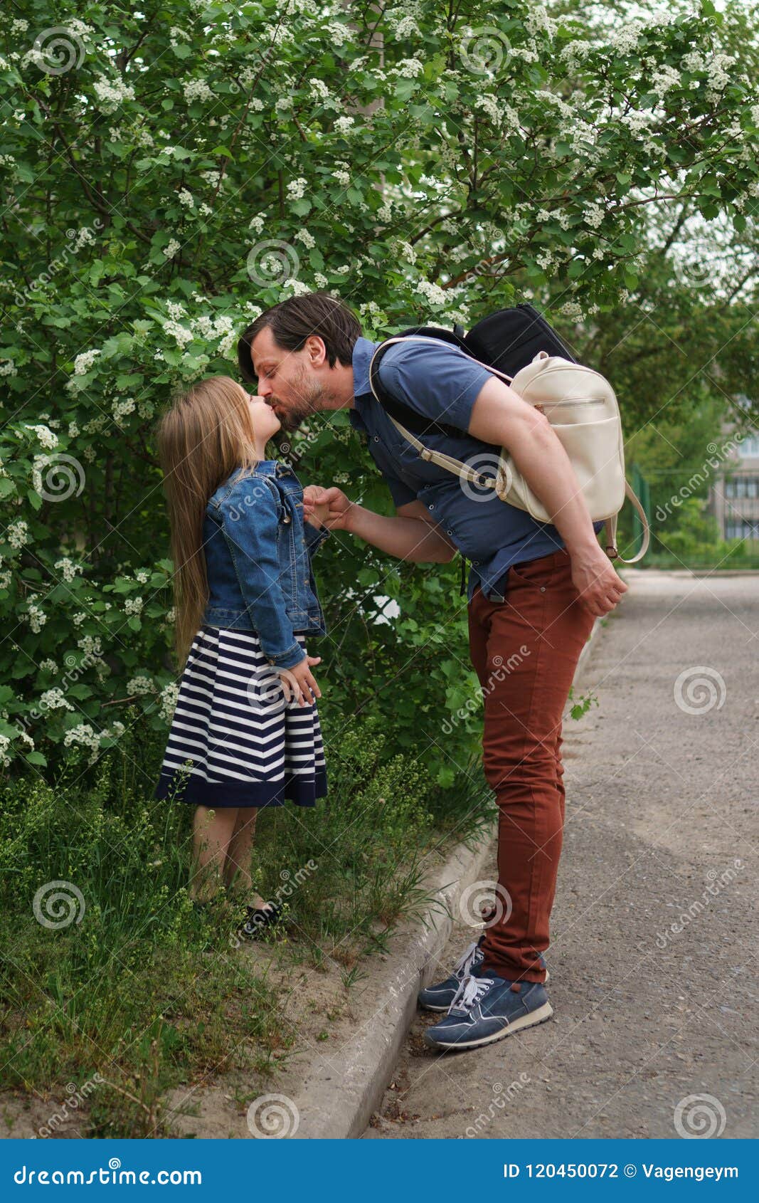 man with a show that always kisses little girls old game show man with a show that always kisses little girls old game show