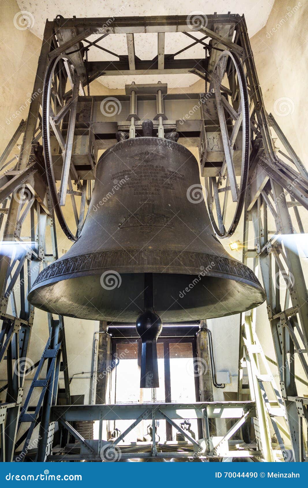Famous Bell New Pummerin in the Stephansdom Editorial Image - Image of ...