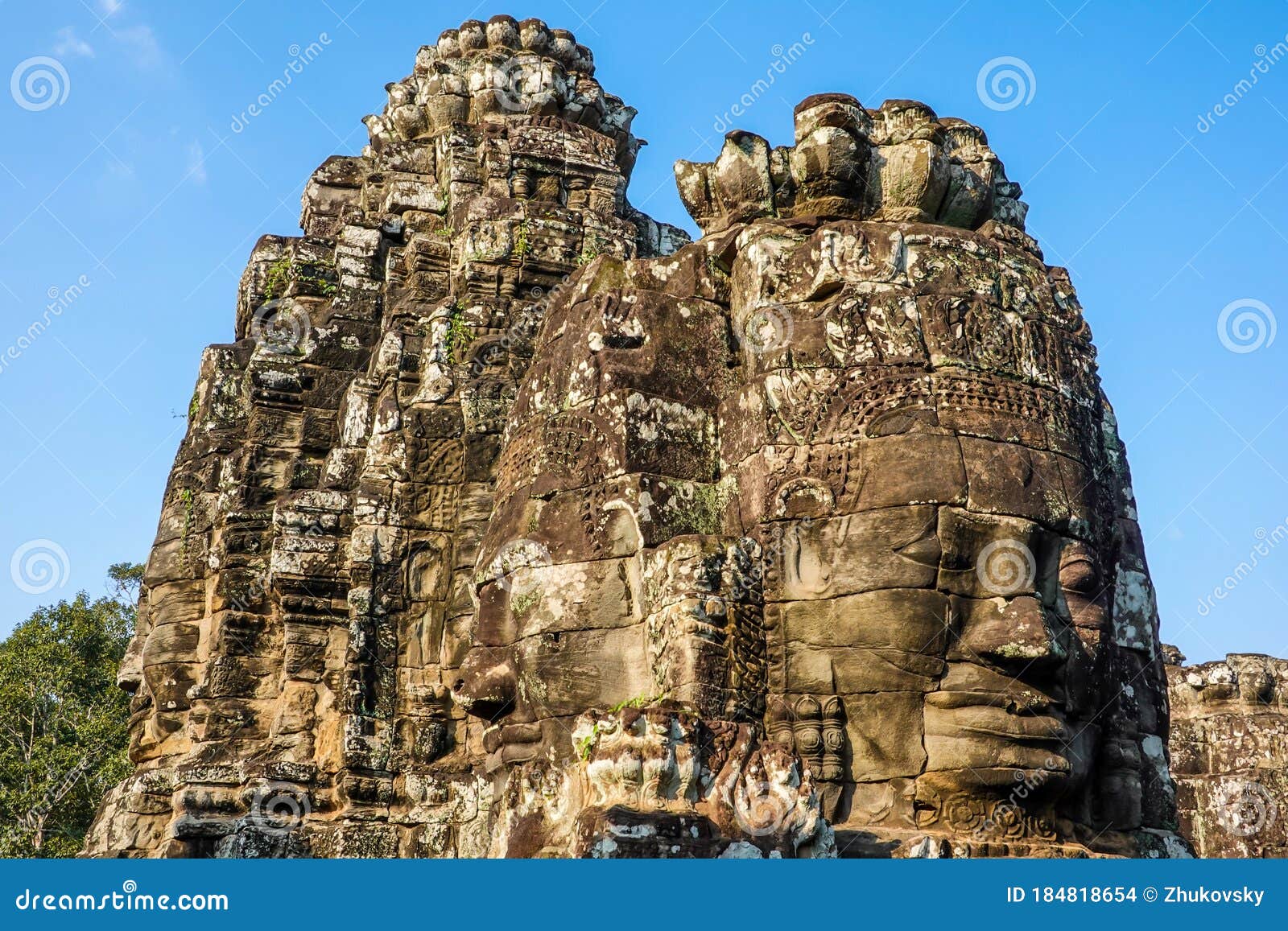 famous faces of bayon, the most notable temple at angkor thom, cambodia