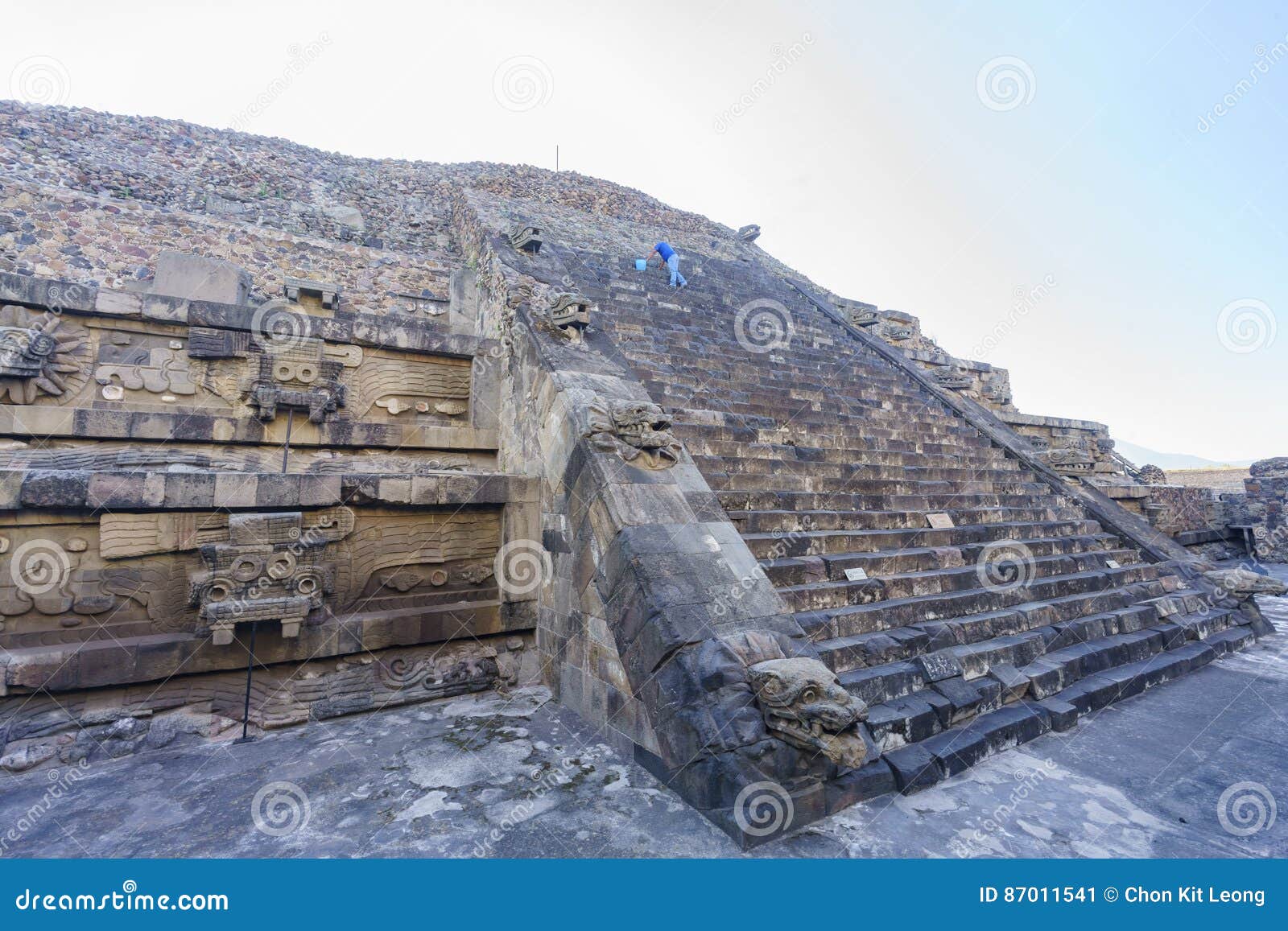 The Famous Feathered Serpent Pyramid Stock Image - Image of blue ...