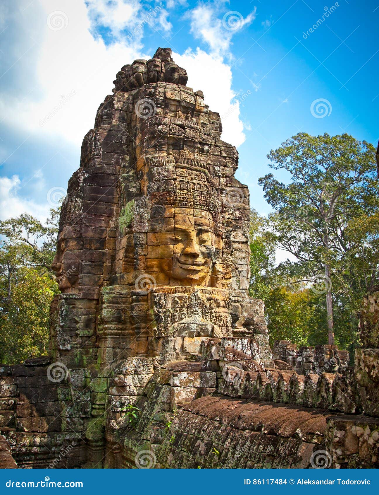 famous smile face statues of prasat bayon temple, cambodia.