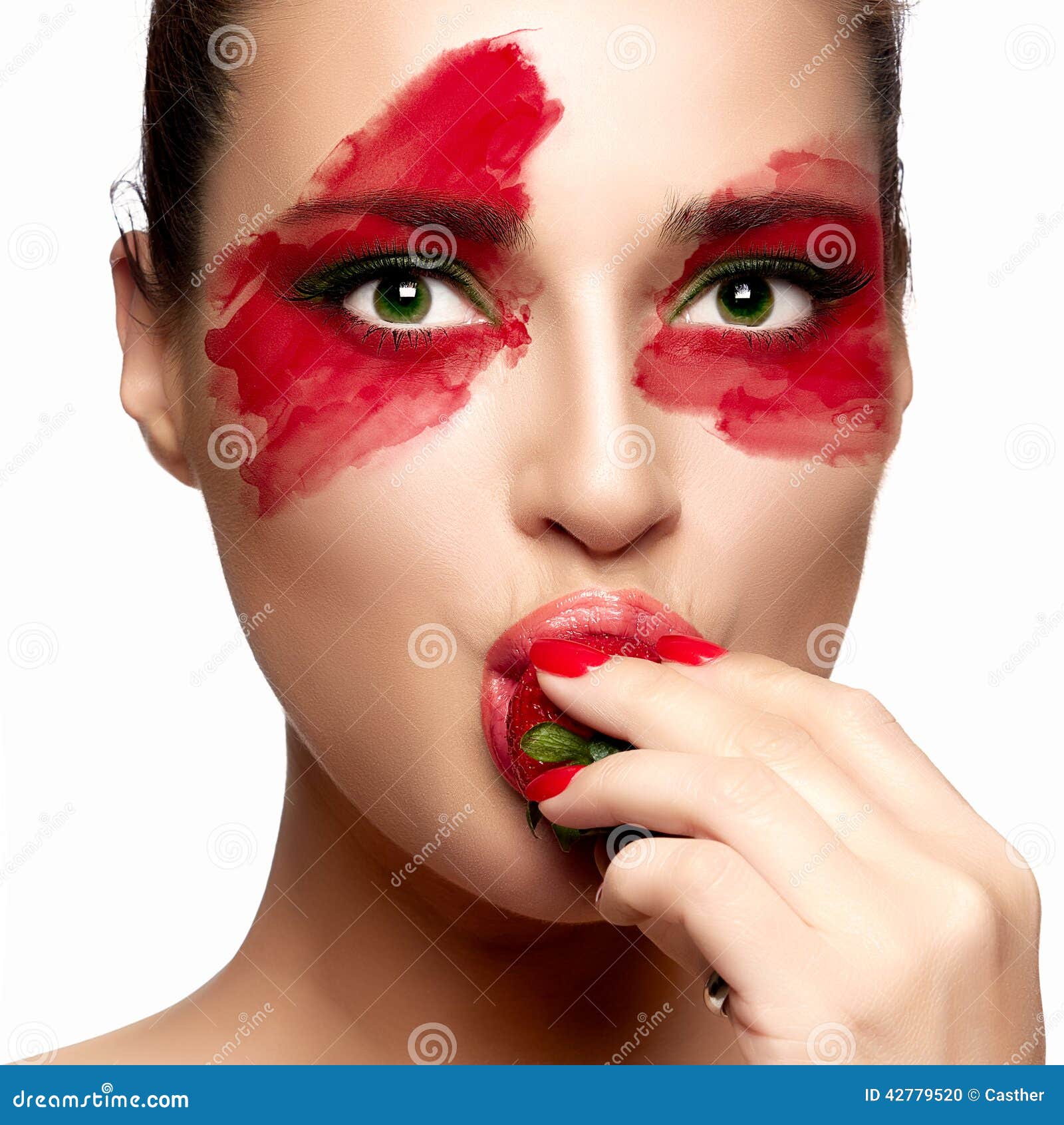 strawberry makeup