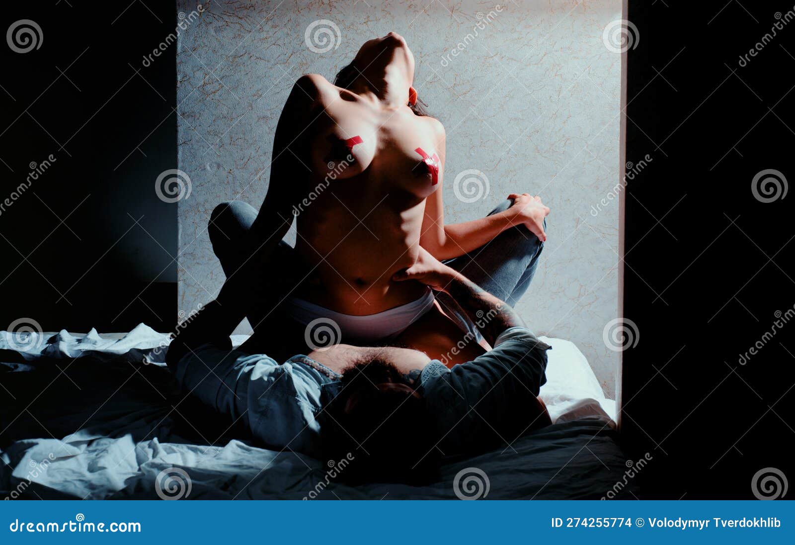 Fare Sesso Con Una Ragazza Sexy. Relazione Dominante. Famiglia. Giochi  Erotici E Massaggi Rilassati. Coppia Sexy Innamorata. Amore Fotografia  Stock - Immagine di erotico, uomini: 274255774