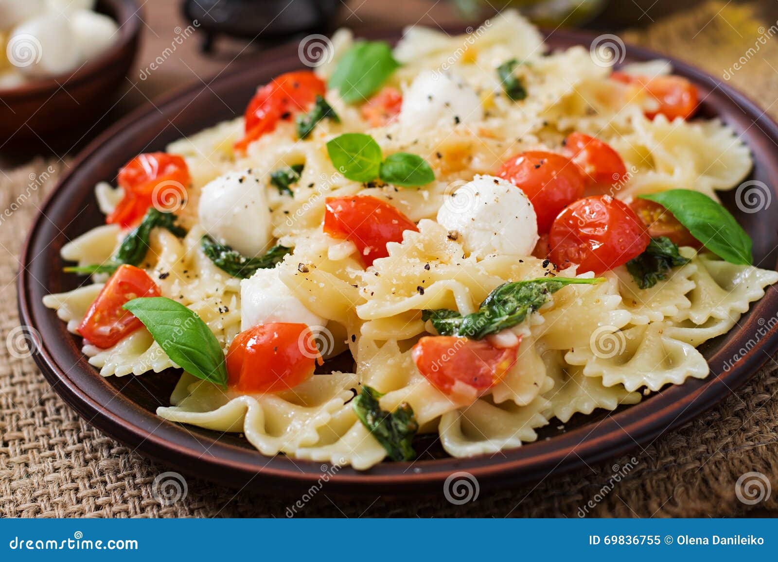 Farfalle Pasta Caprese Salad Stock Image Image of mediterranean