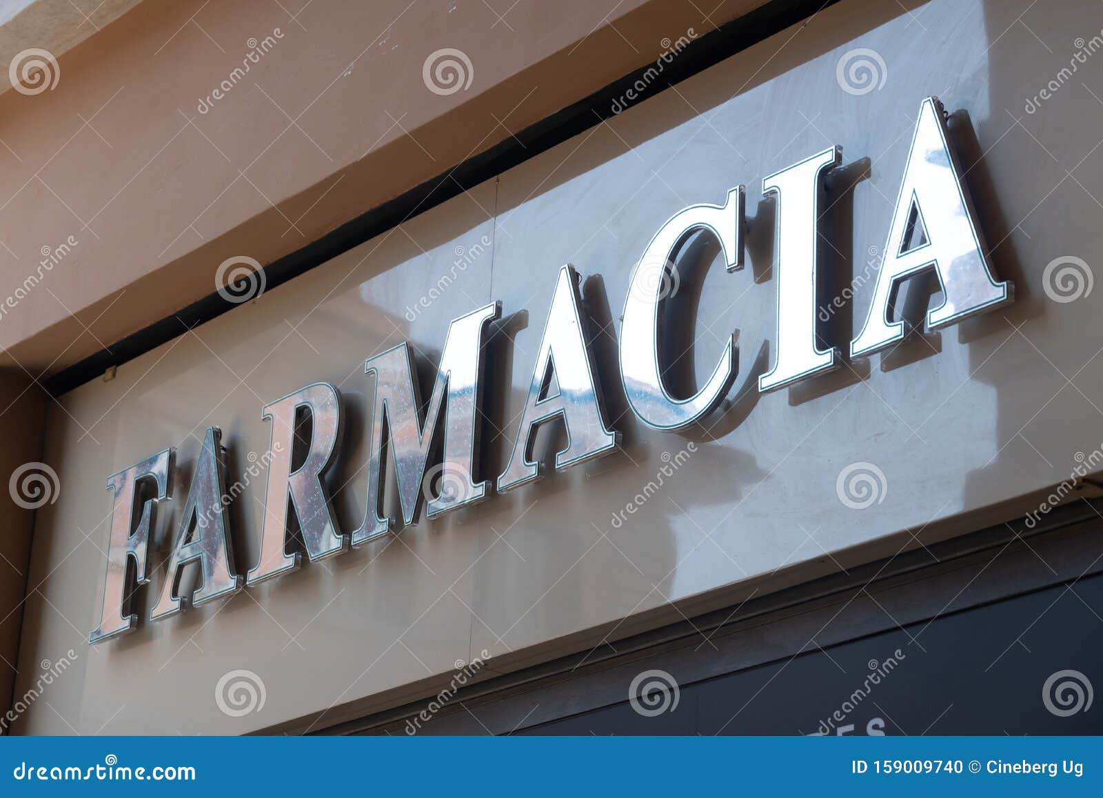 italian pharmacy store sign
