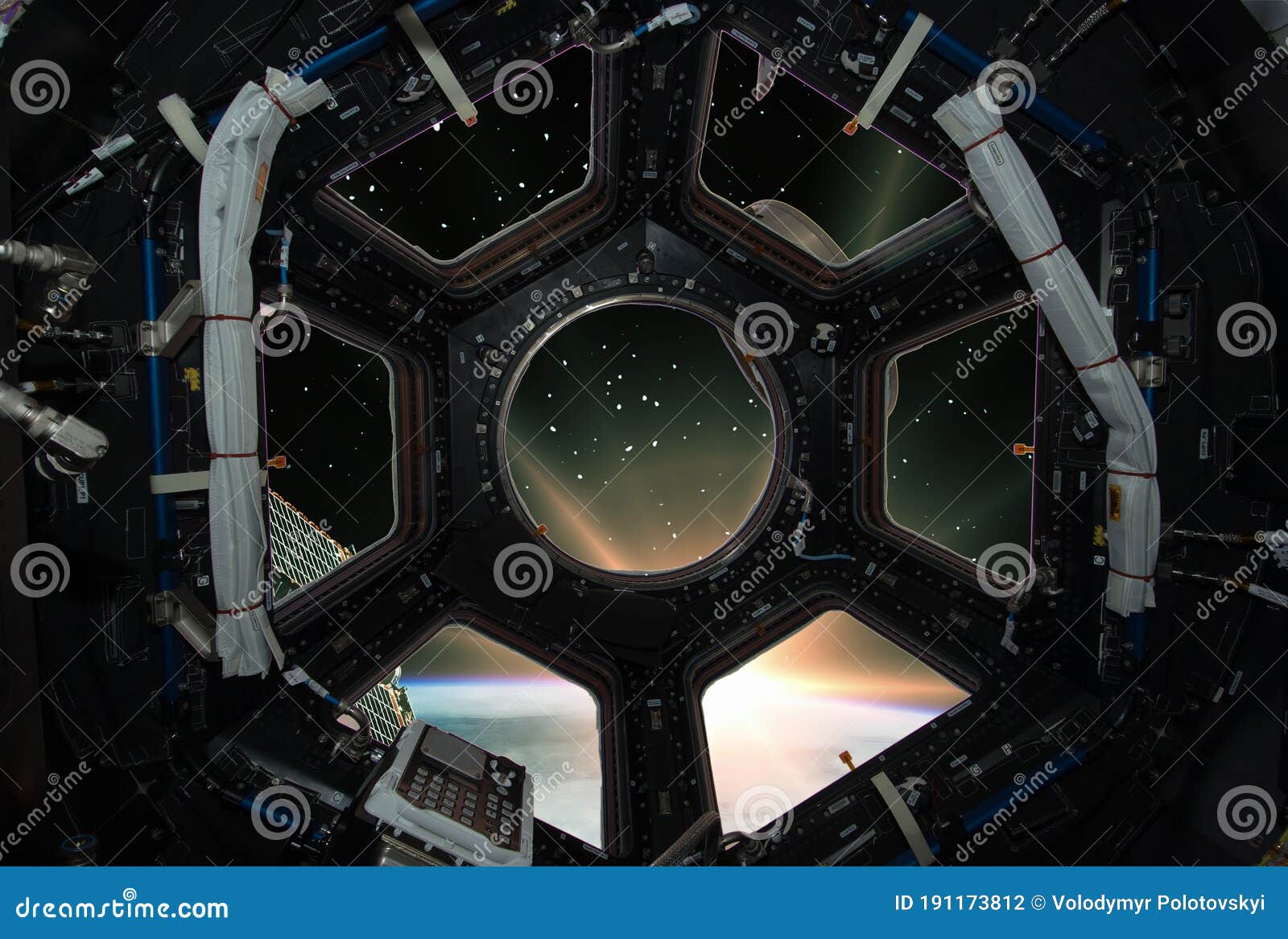 Spaceship Window Stock Illustrations – 3,612 Spaceship Window Stock