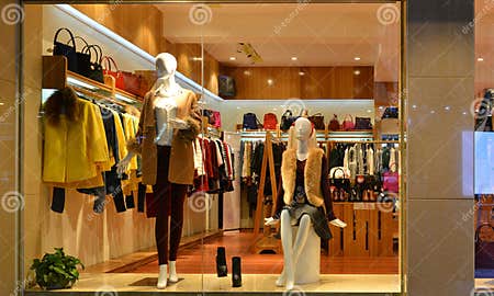 Fashion Boutique Display Window with Mannequins, Go Shopping, Dress ...