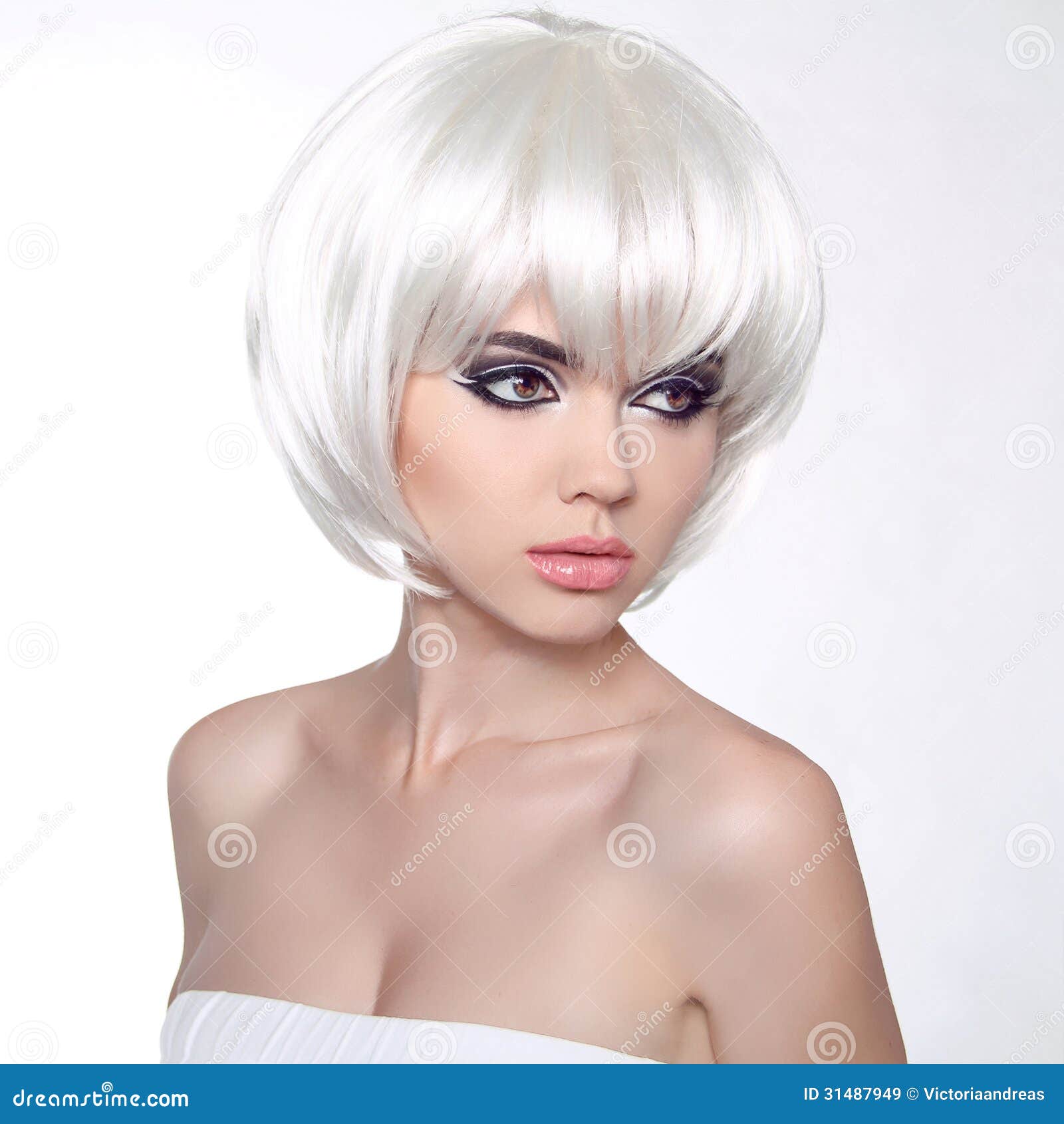 Fashion Portrait with White Short Hair. Haircut. Hairstyle. Fringe.  Professional Makeup. Make-up Stock Image - Image of healthy, glamour:  31487949