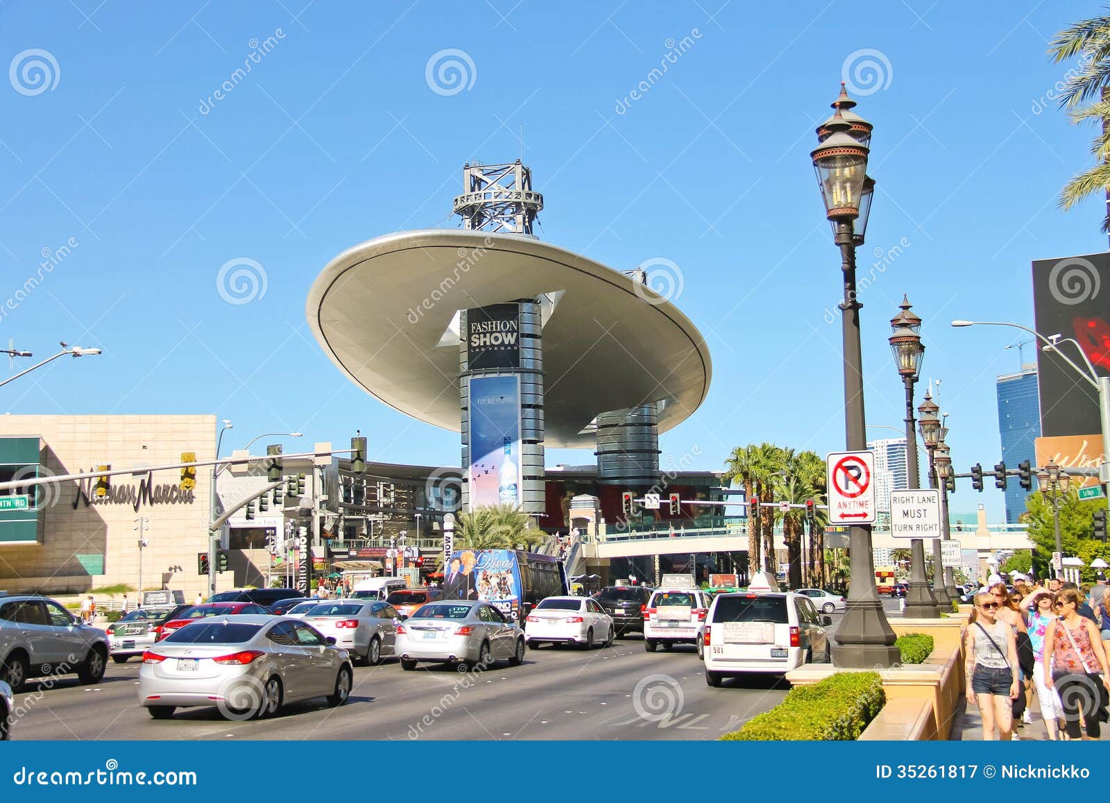 USA, Nevada, Las Vegas, The Strip, Fashion Show Mall, runway