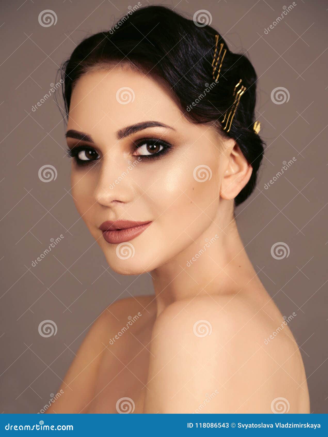 Beautiful Girl with Evening Makeup and Hairstyle in Retro Style Stock Image  - Image of long, clothes: 118086543