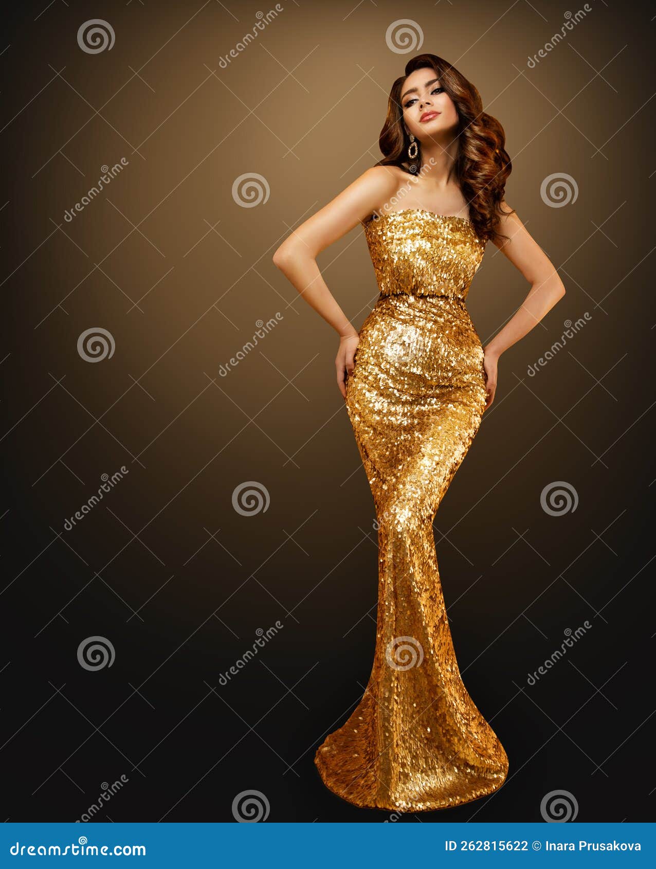 Fashion Woman in Golden Sequin Dress. Glamour Model in Gold Glitter ...