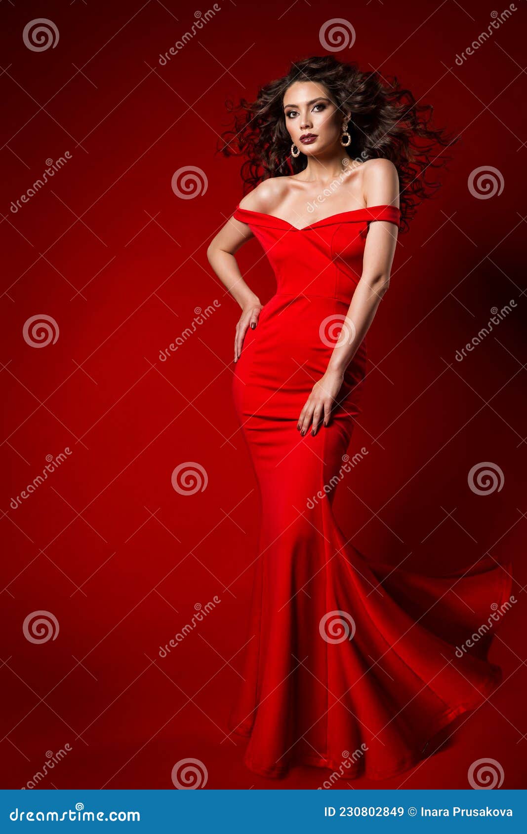 Gigi Hadid Red Deep V-Neckline Sexy Lace Evening Prom Dress Met Gala 2015  TCD6820 - TheCelebrityDresses