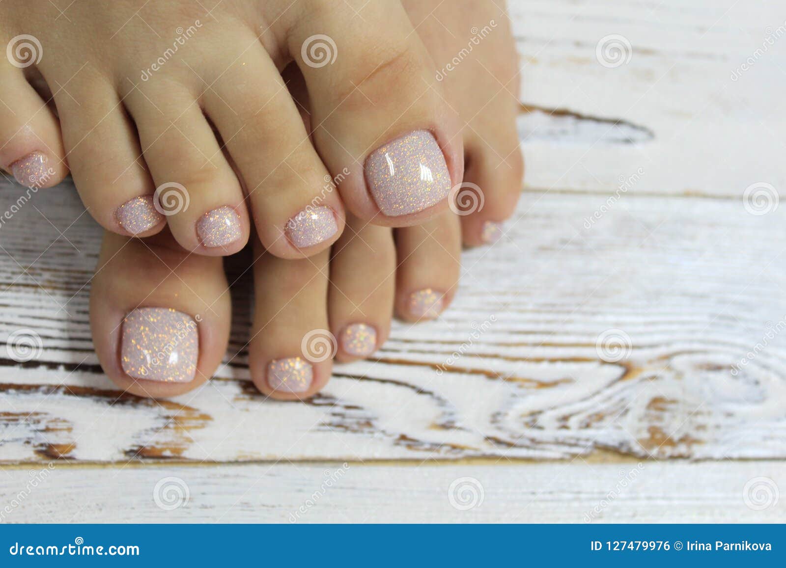 Aetomce 24pcs Press on Toenails for Women Red Glossy False Nail for Toe  Full Cover Bling Fake Toenail Fashion Nails Artifical Toenails Acrylic Foot  Nail Tips - Walmart.com