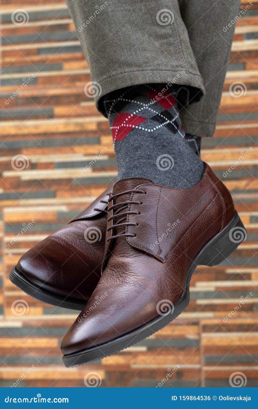 Fashionable Men`s Shoes with Beautiful Feet in Socks Stock Photo ...