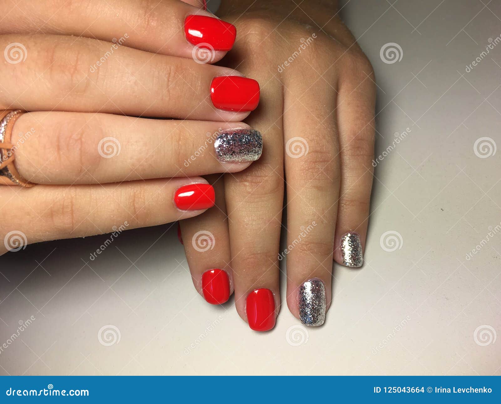 Fashionable Red Manicure with Gold Design Stock Photo - Image of design,  polish: 125043664