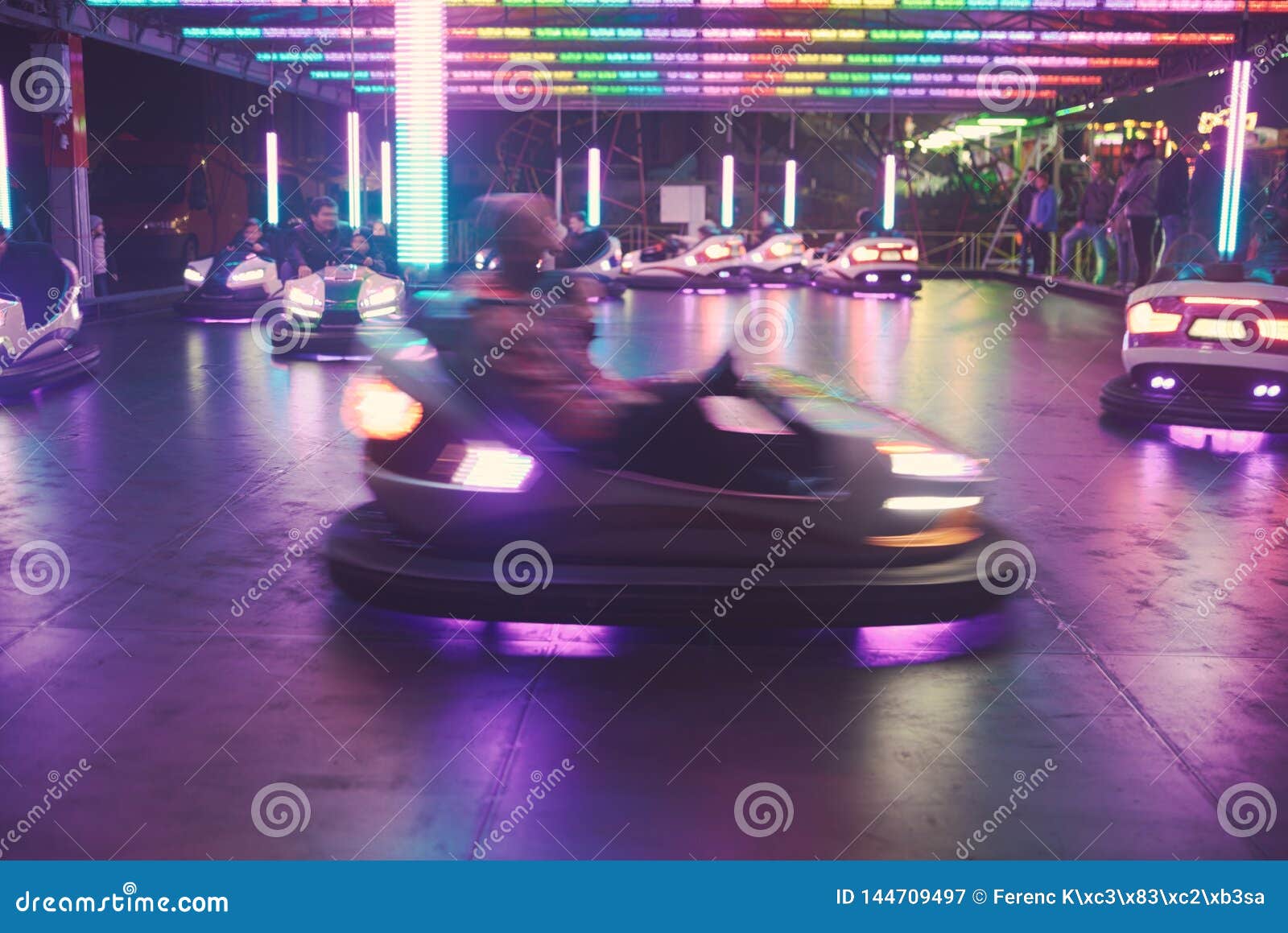 Fast Bumper Cars editorial photography. Image of funfair 144709497