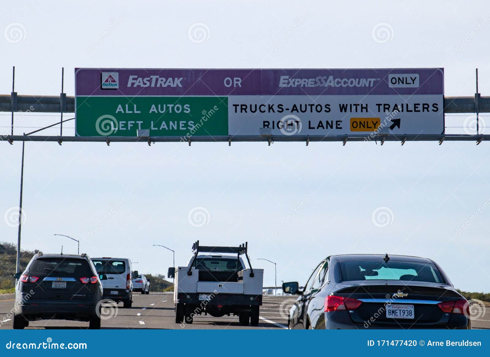 Fastrak on the 73 Tollway editorial image. Image of hills 171477420