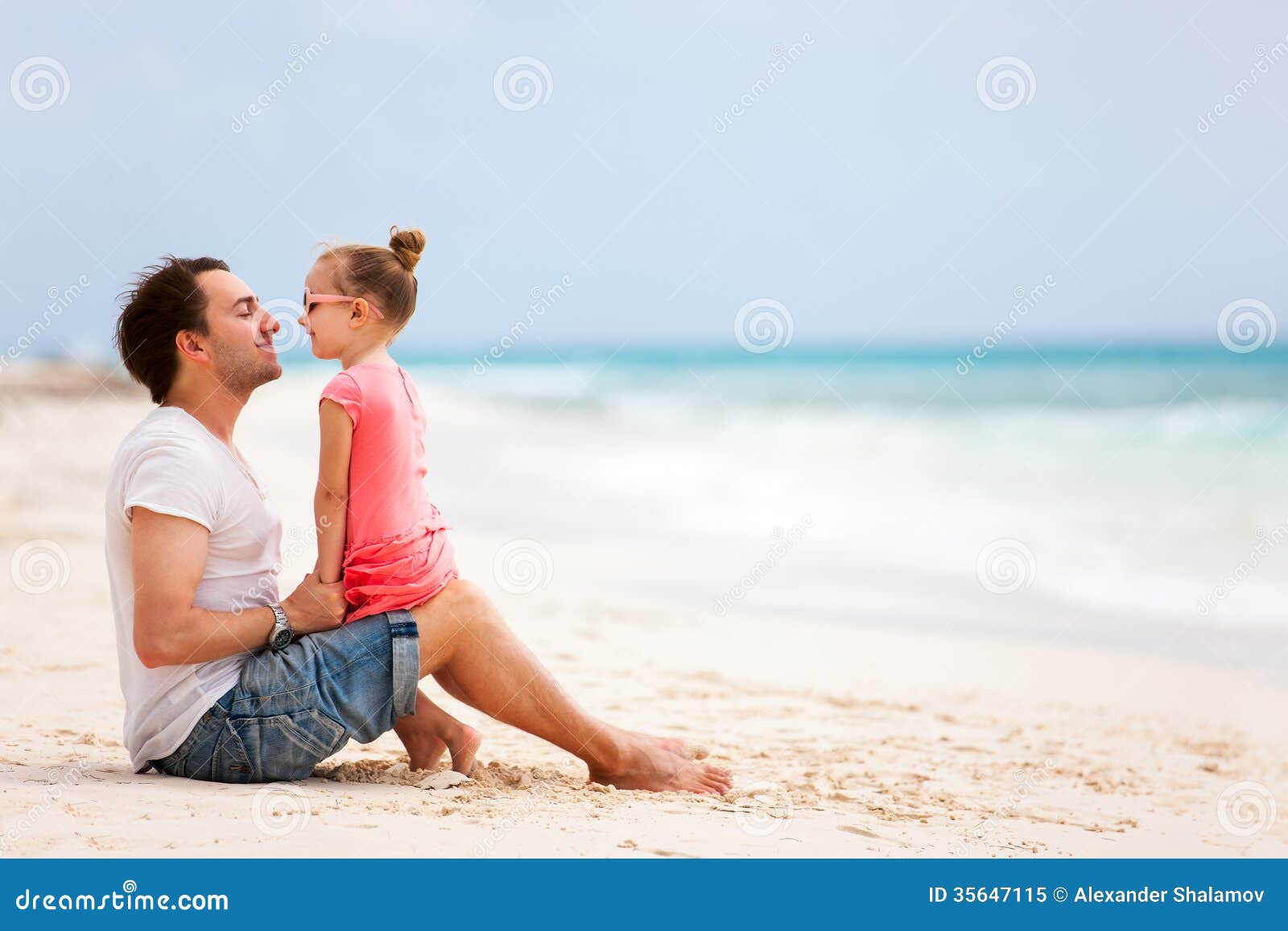 father-daughter-beach-portraits_212090_241.jpg