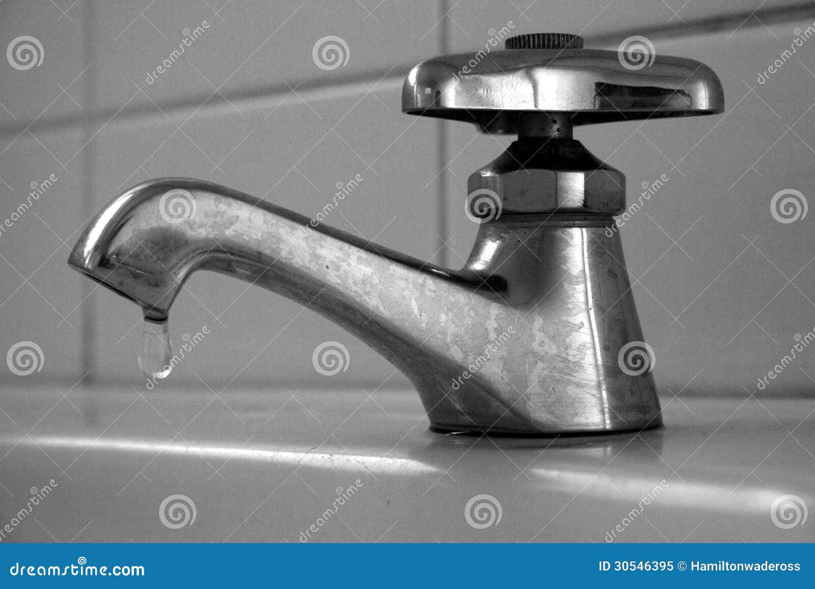 Faucet stock image. Image of plumbing, dripping, chrome 30546395