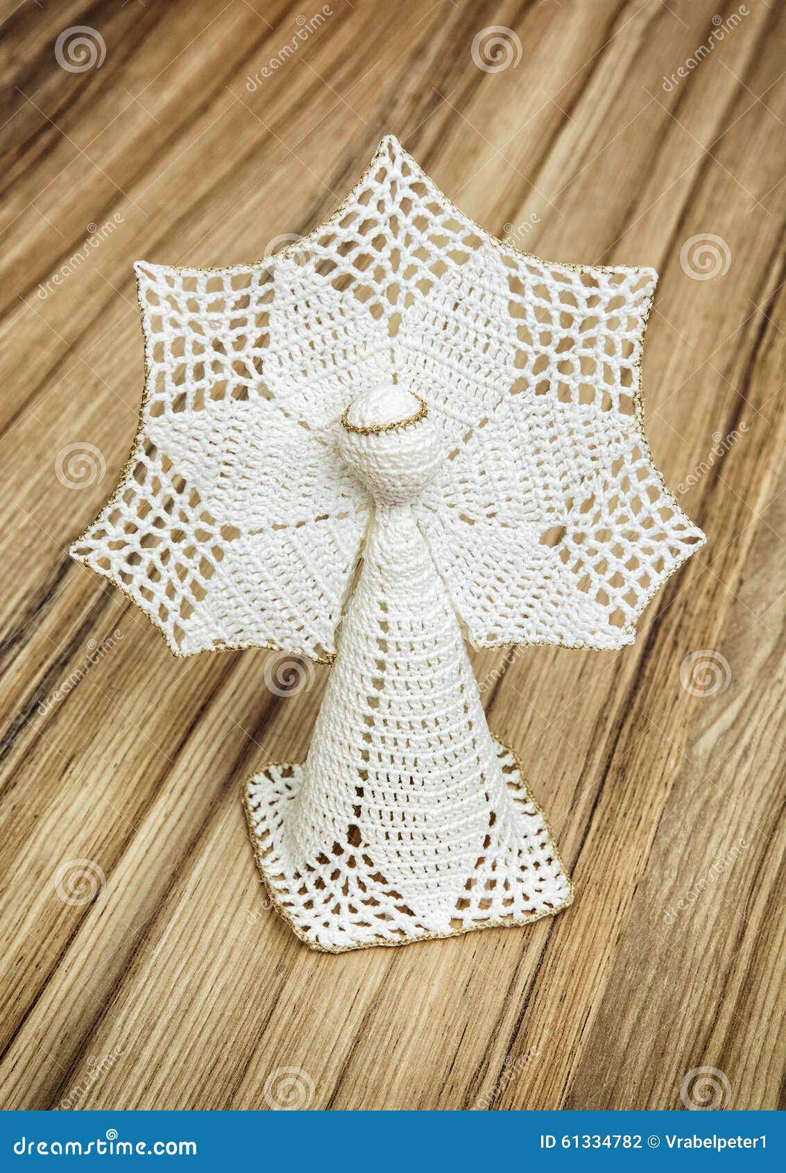 Fazer Crochê O Anjo Do Natal Foto de Stock - Imagem de tricô, ornamento:  61334782