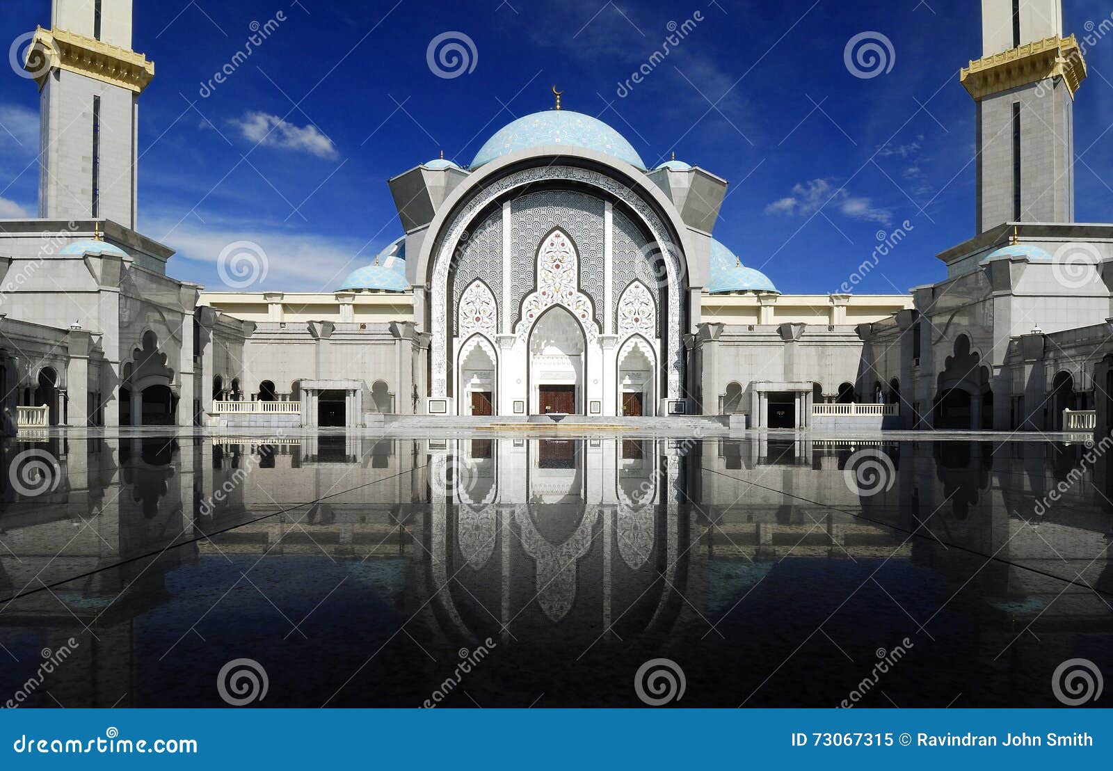 The Federal Territory Mosque Editorial Image Image Of Kuala Arch 73067315