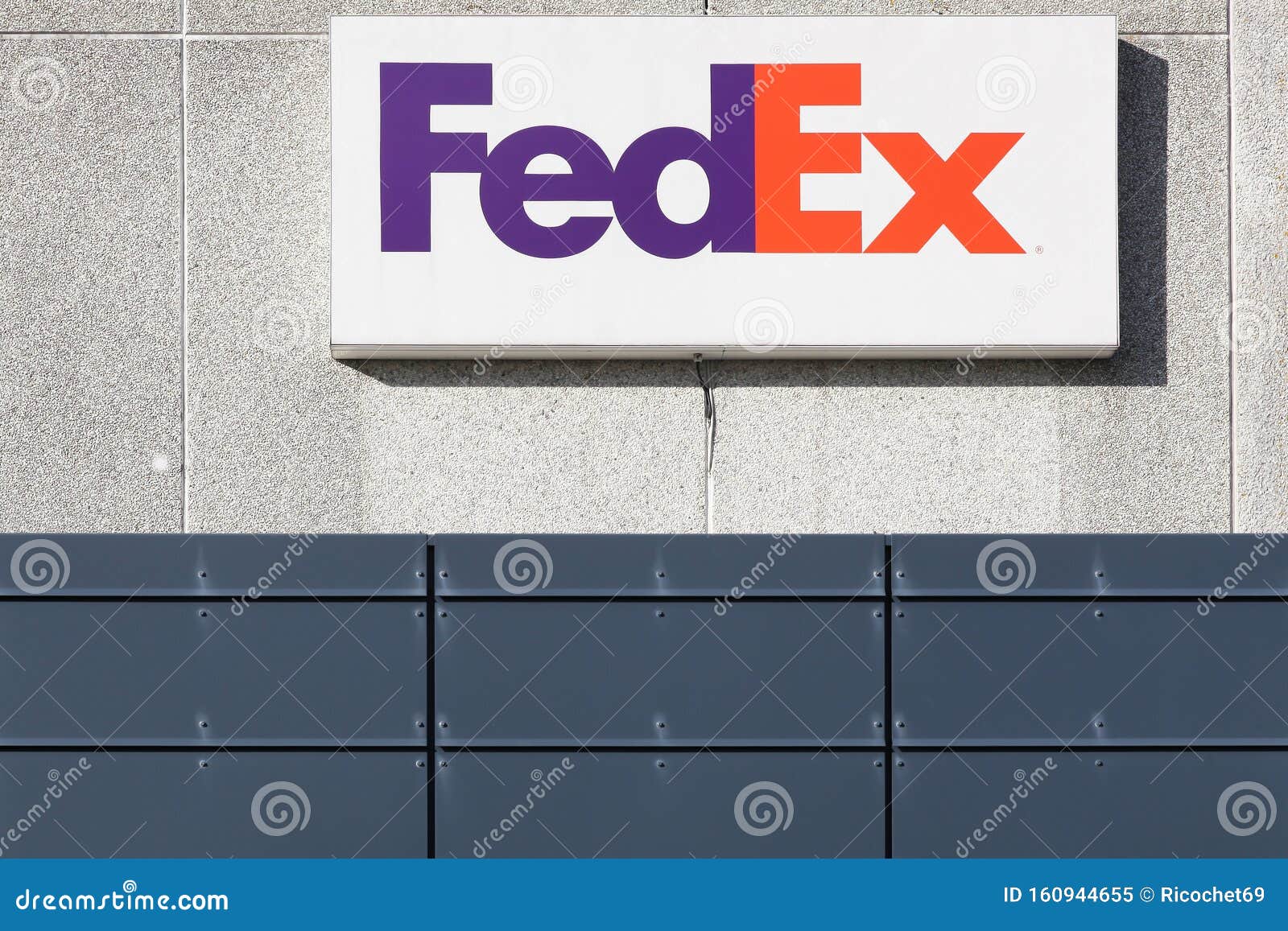FedEx sign on a wall editorial image. Image of firm - 160944655