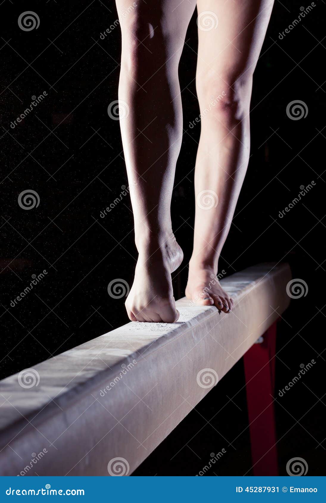 Feet Of Gymnast On Balance Beam Stock Photography 45287942