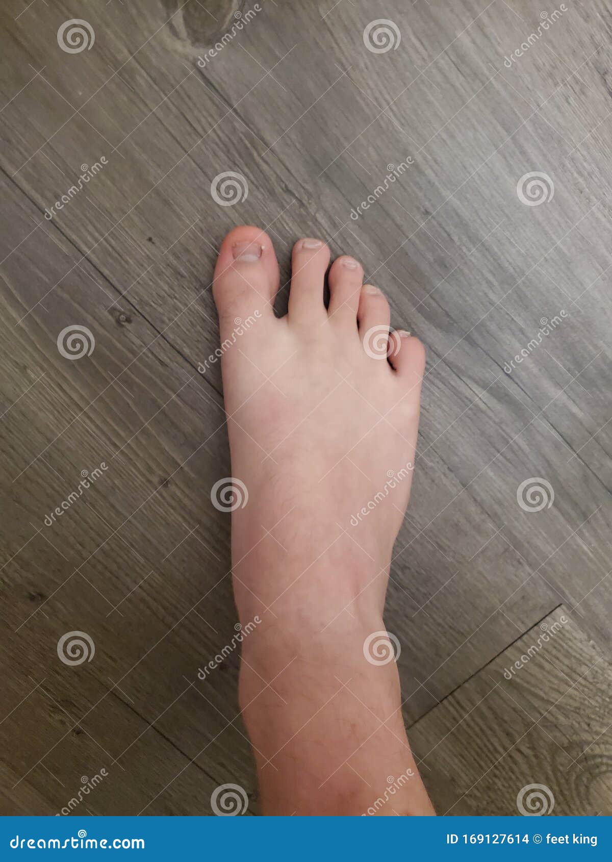 Sell Pictures Of Your Feet