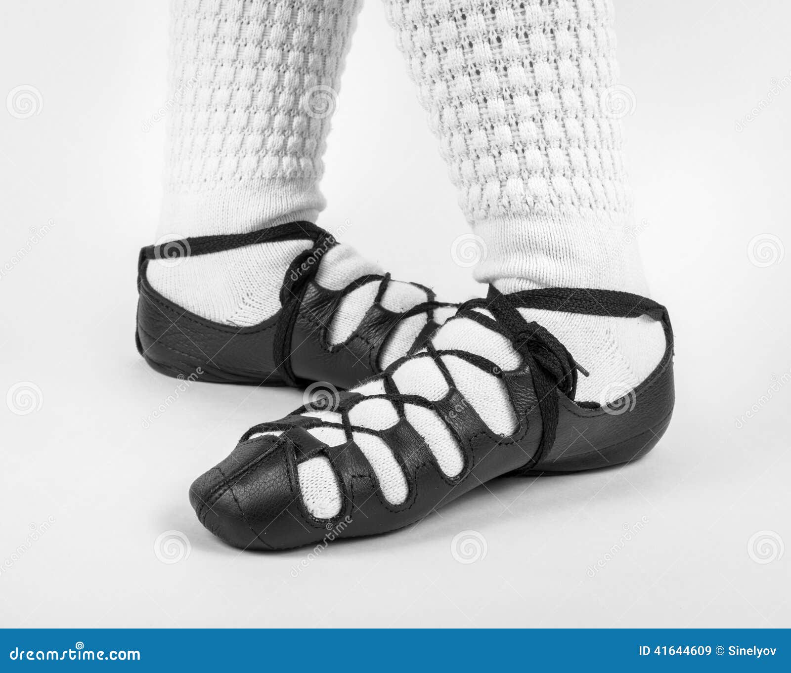 Feet in turnout position stock image. Image of softshoes - 41644609