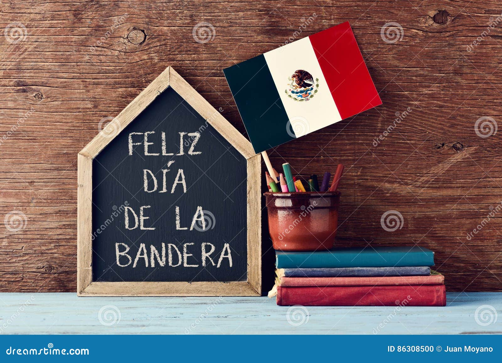 feliz dia de la bandera, happy flag day of mexico