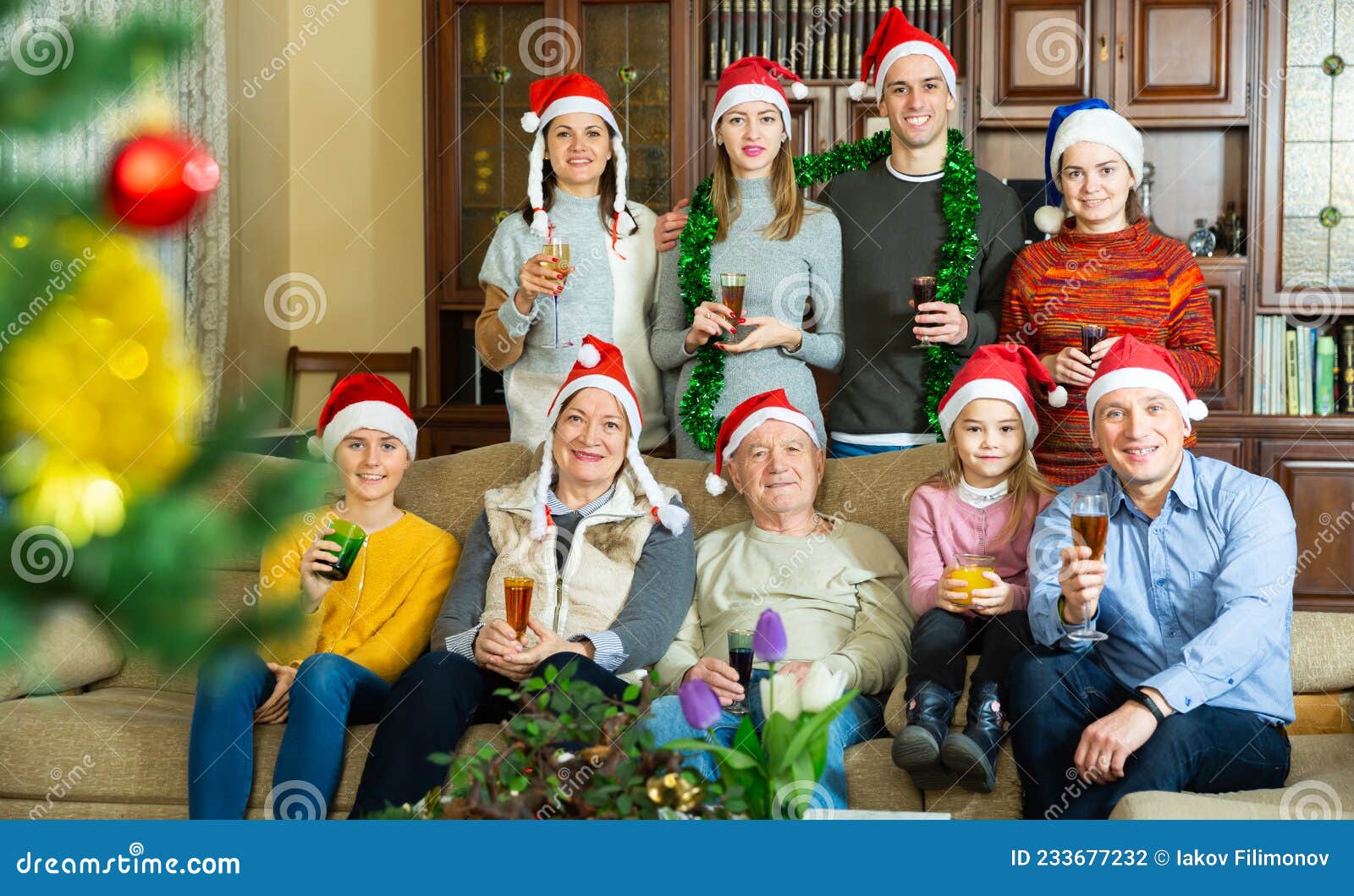 familia-natal-shutterstock_images1 - SEDA College