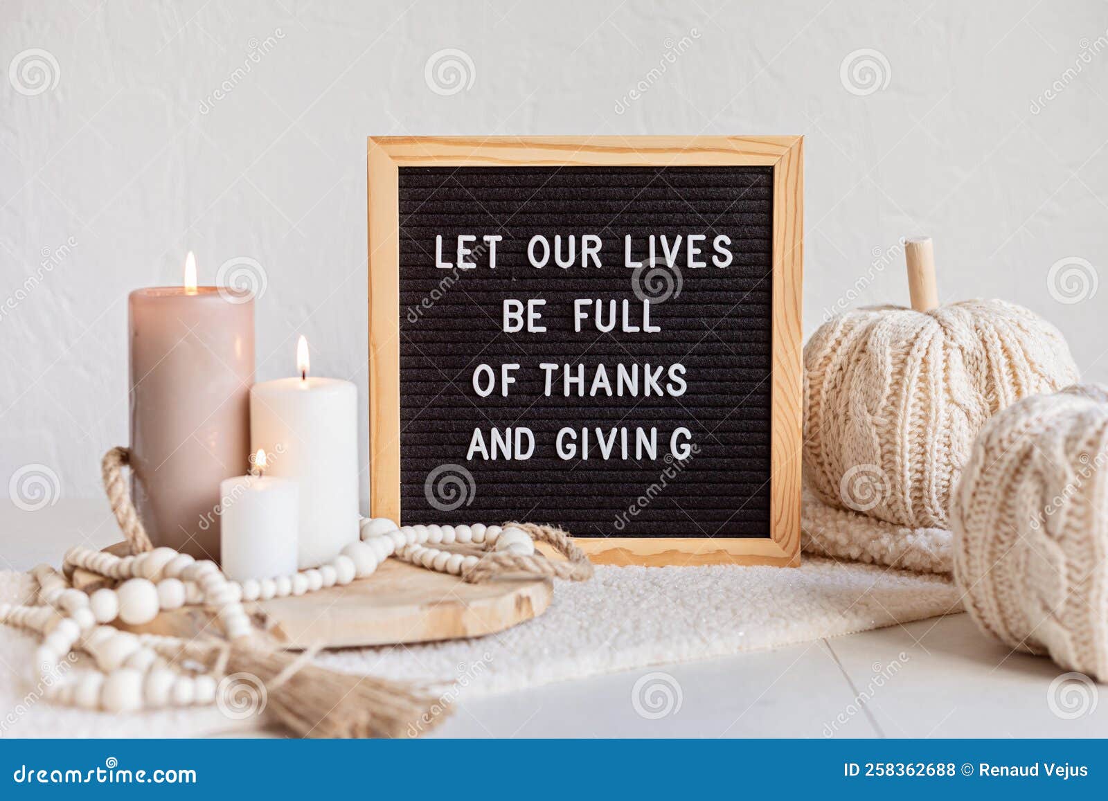 felt-letter-board-and-text-let-our-lives-be-full-of-thanks-and-giving