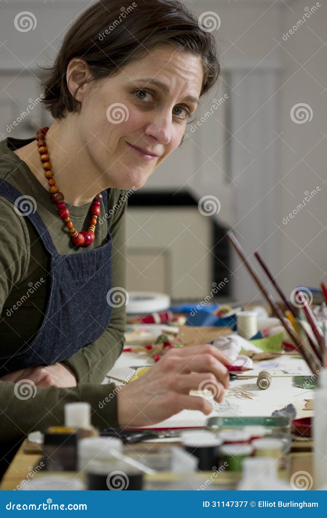 Female Artist in Her Studio Stock Image - Image of 30s40s, pencil: 31147377
