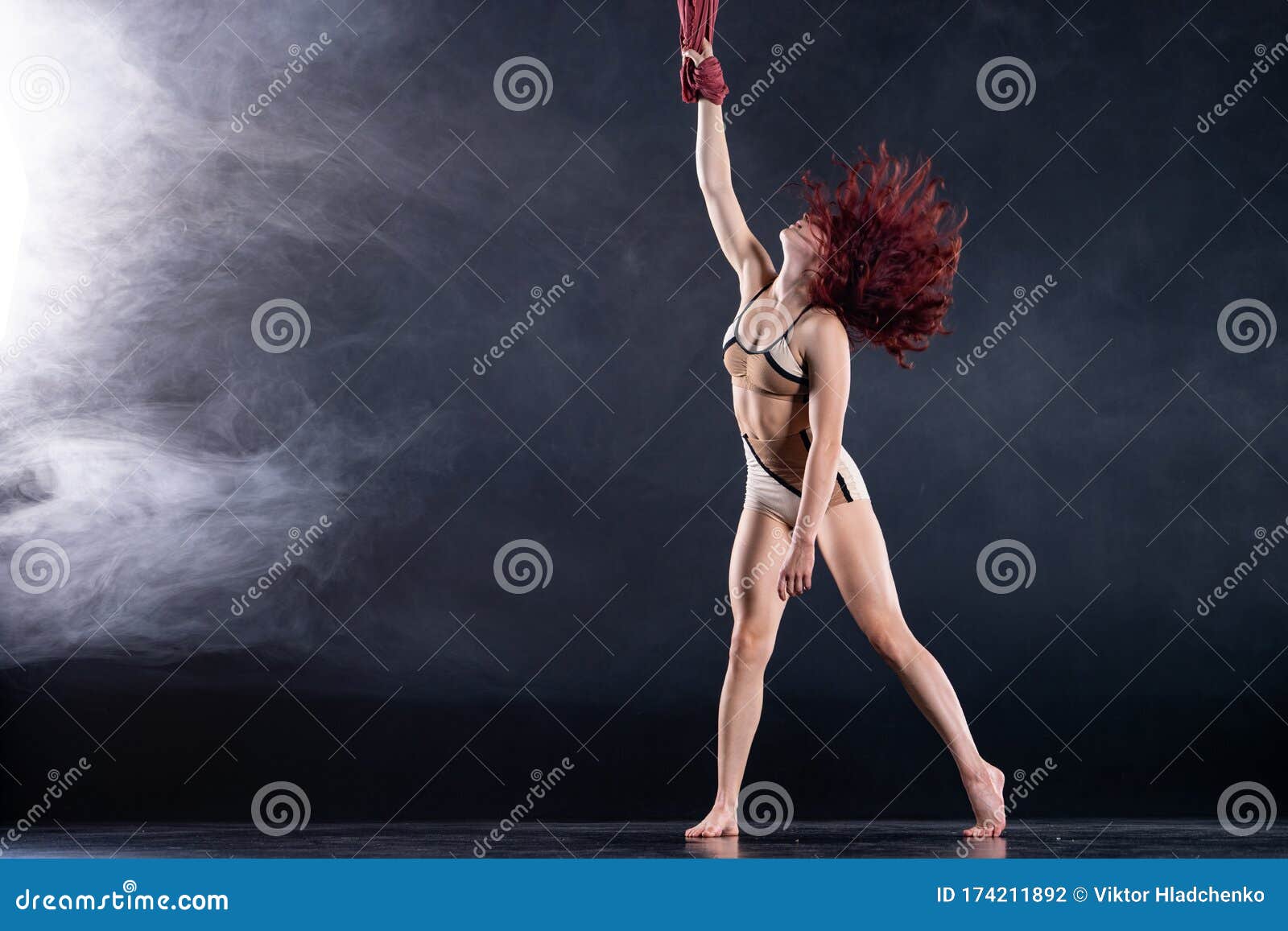 red head chick dancing nude