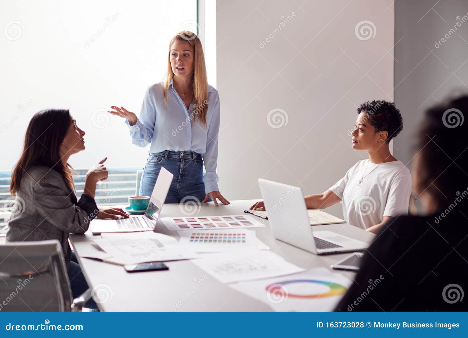499 Multicultural Women Empowerment Stock Photos - Free & Royalty