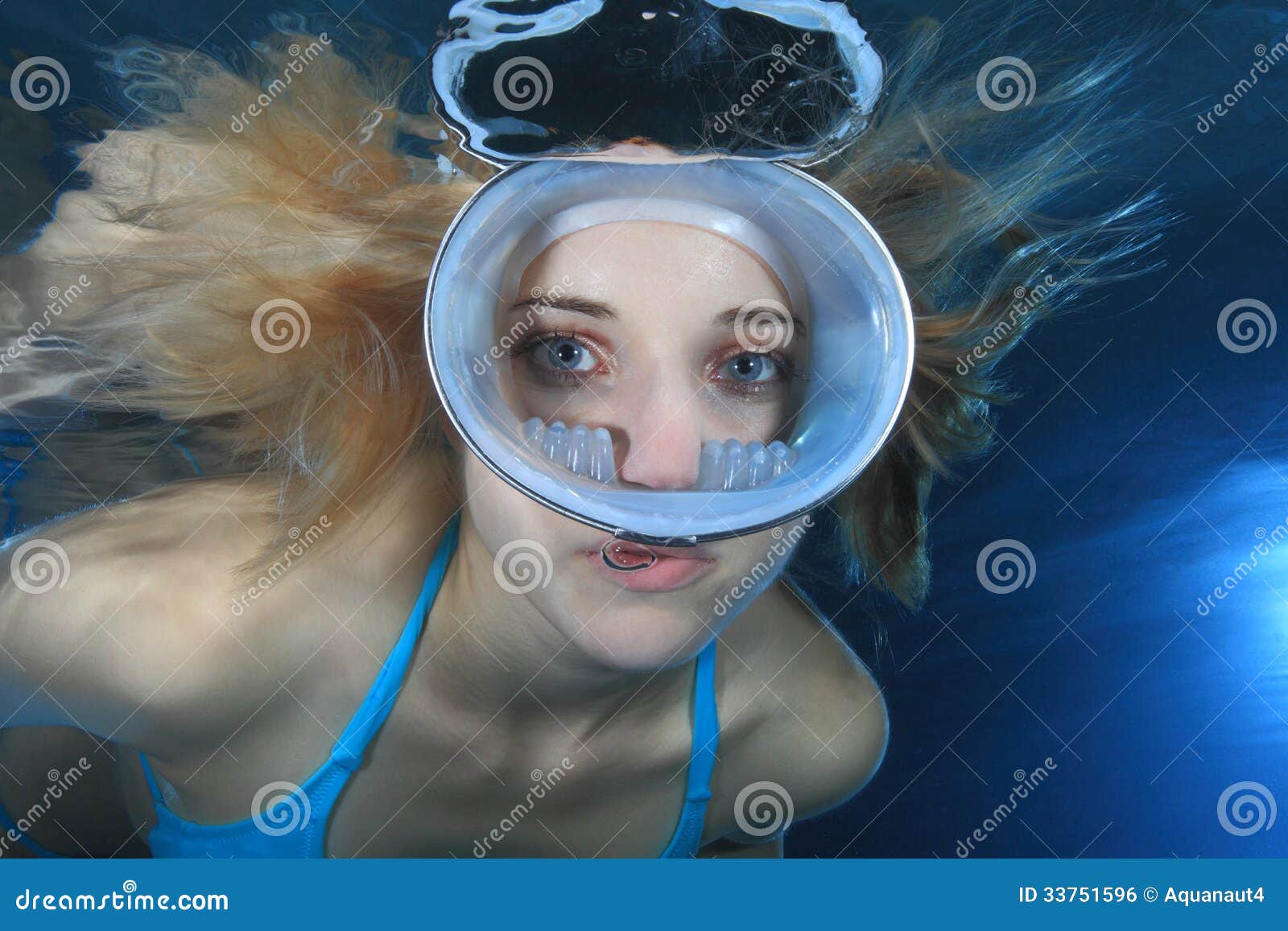 Female Diver Royalty Free Stock Image Image 33751596