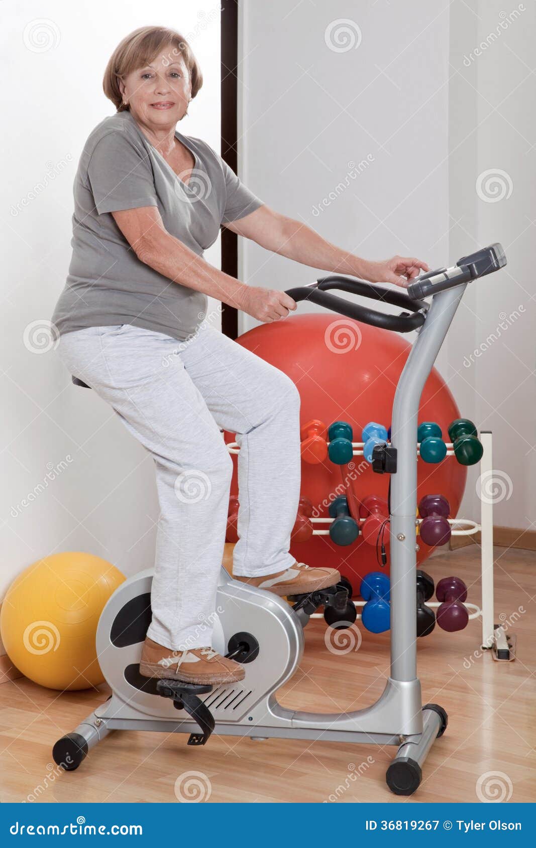 175 Elderly Exercise Seated Stock Photos - Free & Royalty-Free Stock Photos  from Dreamstime