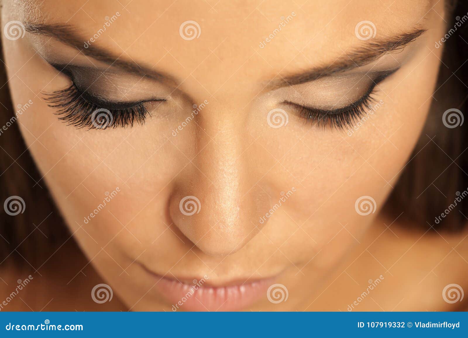 eyelashes extensions