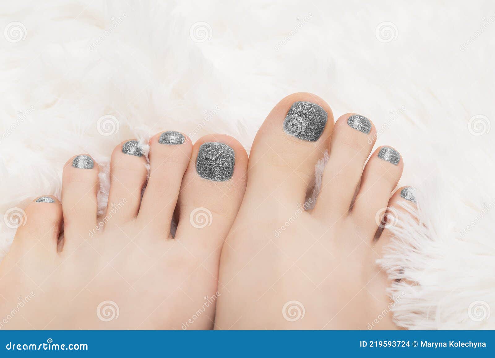 60 Cute & Pretty Toe Nail Art Designs 2022