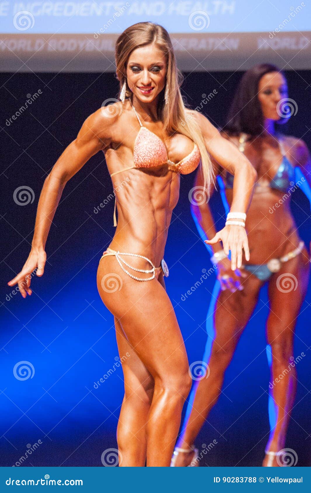 ignorere Fedt gård Female Figure Model Shows Her Best at Championship on Stage Editorial Stock  Photo - Image of female, bikini: 90283788