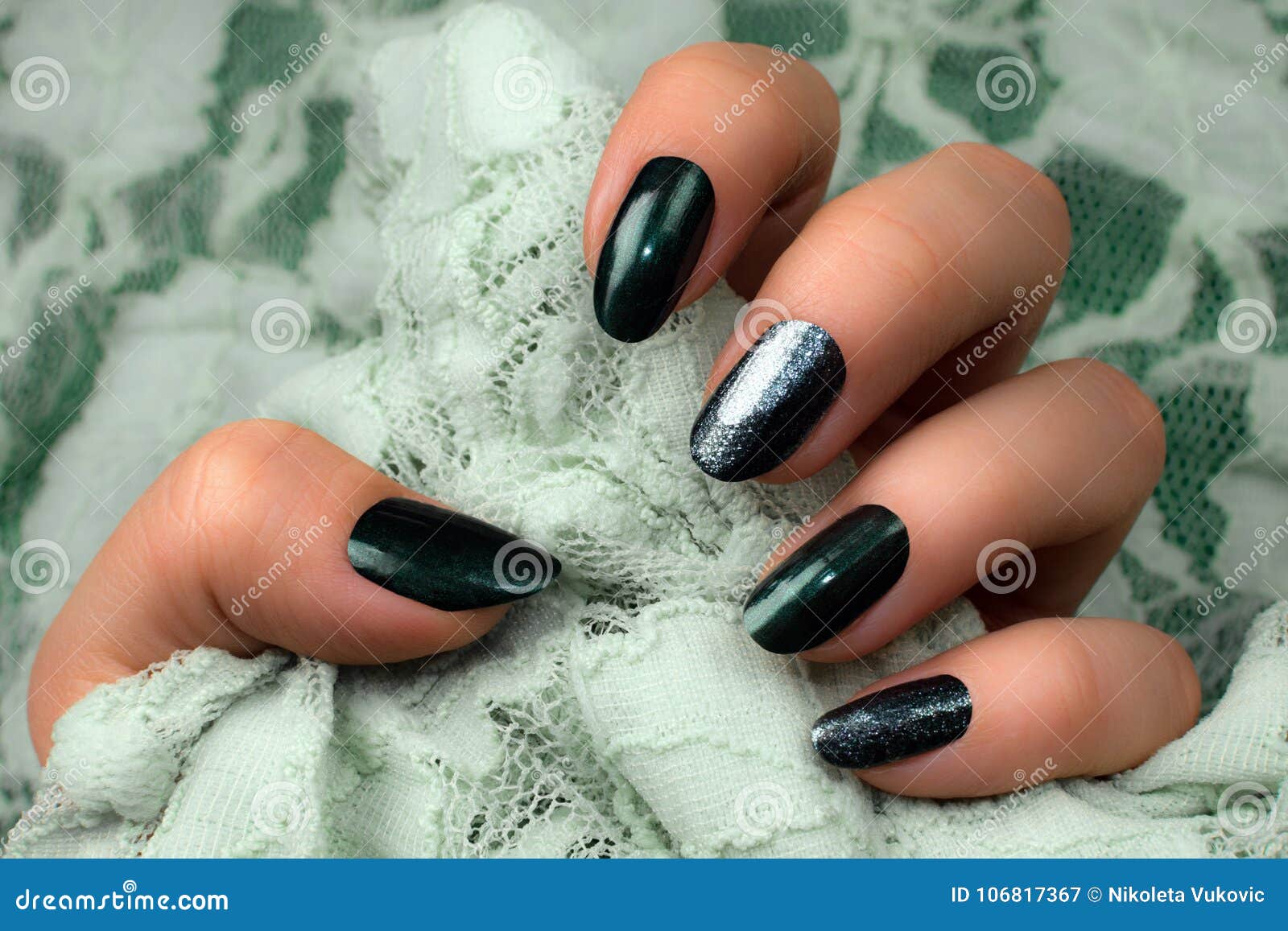 The Best 27 Dark Green Nails Ideas to Try in 2023