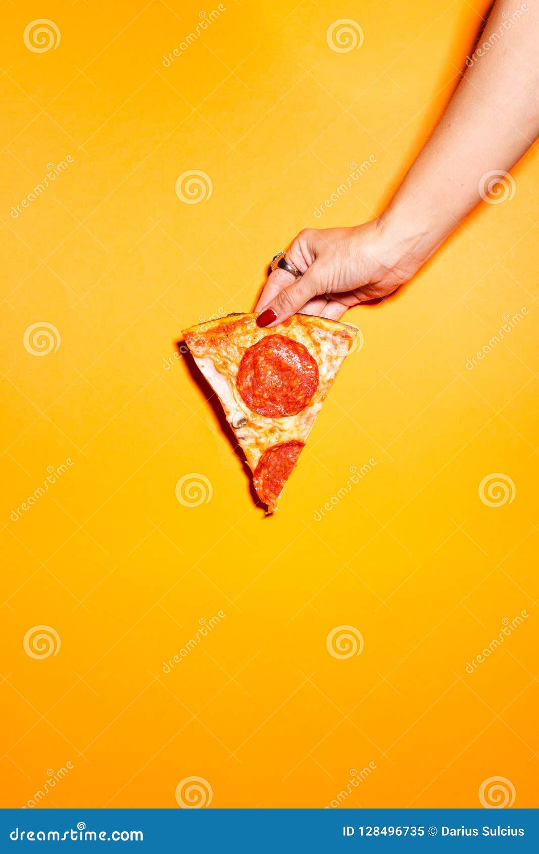 фотошоп девушка из куска пиццы фото 109
